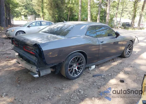 2015 Dodge Challenger Srt 392 из США, поврежденный, VIN 2C3CDZDJ1FH910676